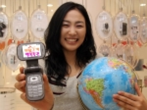 SK텔레콤은 3월 27일부터 기기변경을 하는 우량고객들에게 유럽 여행권, 에버랜드 자유이용권 등을 제공하는 「우량고객 행복특권」이벤트를 진행한다.