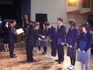 민유태지청장의장학금전달장면