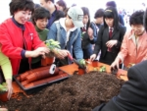 고양시농업기술센터에서 새봄맞이 고양시민 화분 분갈이 체험실습을 시행한다.