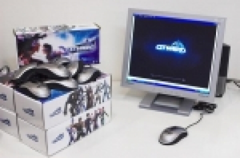 엔씨소프트가 전국의 가맹 PC방을 대상으로 ‘시티 오브 히어로’ 전용 마우스를 증정하는 2006년 PC방 감사이벤트를 실시한다.