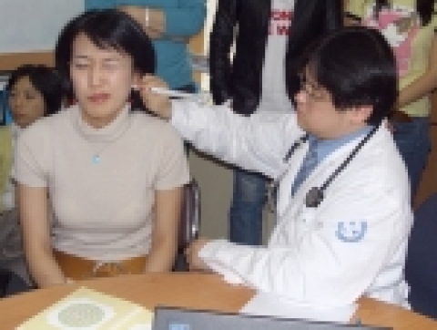 7일 보건의 날을 맞아 서초동 넥스투어에서 모든직원을 대상으로 청력,시력검사를 실시했다.
