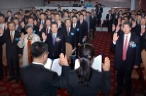 정세균 산업자원부 장관은 2006. 4. 10(월) 11:20 서울 코엑스 그랜드볼룸에서  『도시가스 고객서비스 헌장 선포식』을 가졌다. 
