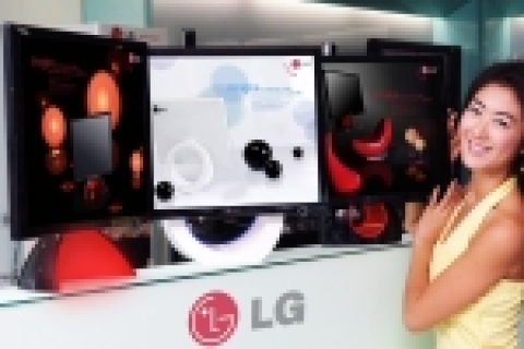 LG전자(대표:金雙秀/www.lge.com)가 LCD모니터에 예술적 조형미를 접목한 이모셔널(Emotional) 시리즈를 국내에서 처음으로 공개 했다.