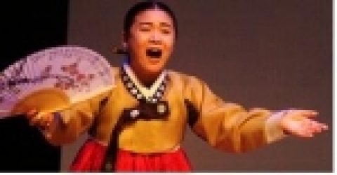 중요무형문화재 제23호 가야금 병창 보유자 안숙선