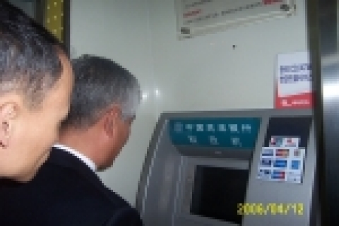 비씨카드는 최근 상해에서 중국 은련(銀聯, 중국명 표기 ‘인렌’)과 ‘신용카드 네트워크 이용’에 관한 본계약을 체결하고 4월초부터 시험운영을 거쳐 20일(목), 본격적인 네트워크 