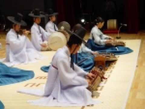 토요이동국악무대