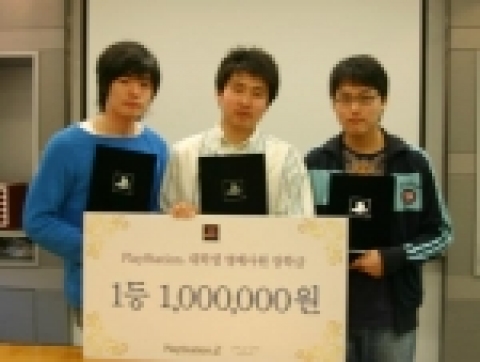 SCEK는  대학생 명예 사원 중, 실적이 우수한 상위 3명 에게 총 200만원의 장학금을 수여하였다.