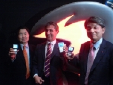 LG Introduces the First Commercial UMTS DVB-H Handset