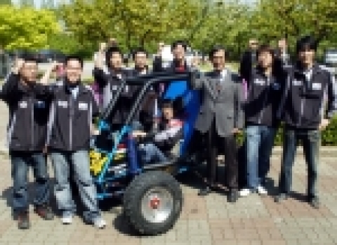 2006 SAE Mini-Baja West’ 출전의지를 다지는 유새