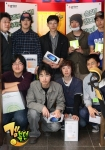 랜파티 대회 입상자 기념 촬영