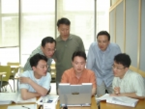 토, 일요일을 활용해 직장생활과 병행하며 파트타임으로 IT전문 석사학위인 MS-TM에 도전하는 직장인들. 