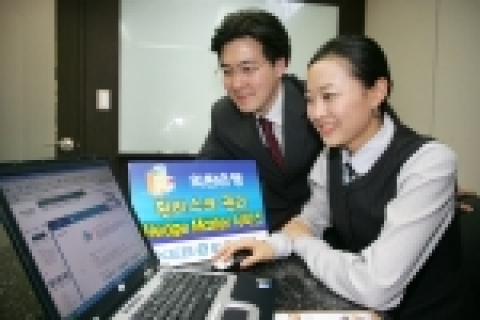 외환은행은 최근 환율의 급격한 변동으로 환리스크 관리에 어려움을 겪는 기업들을 위해 ‘HedgeMaster 서비스’를 9일부터 시행한다.