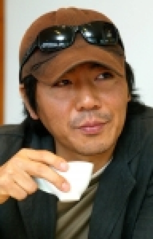 크룹스 문화예술 후원 캠페인 홍보대사 김지운 감독