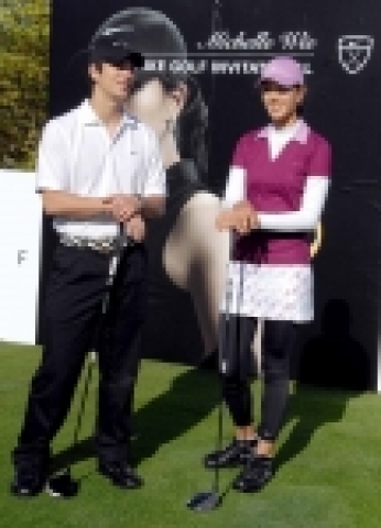 나이키 골프 친선 라운딩 행사에서 이야기를 나누고 있는 미셸 위와 데니스 오 (가로/세로)