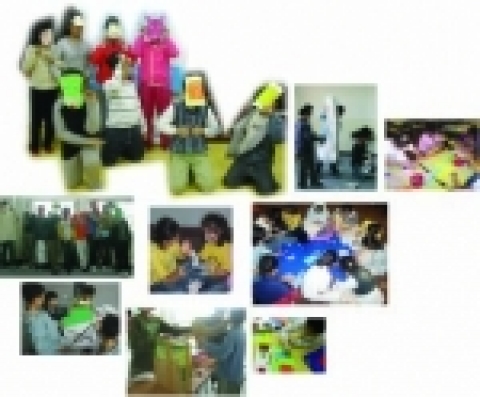 인터넷 중독 위험도 측정 검사 후 대상을 선별하여 예술치료(미술, 연극, 음악 등을 통한 치유)과정 중 자신을 자유롭게 표현하고, 자기소개와 자신감을 갖게 해주는 미술 치유 과정.