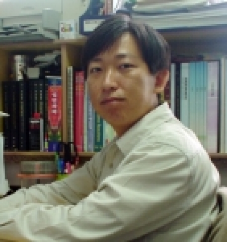 강원대 윤대위 박사