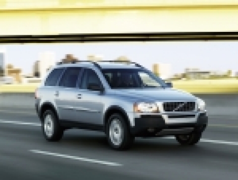 볼보자동차코리아(대표: 이향림)는 프리미엄 SUV XC90이 2006년 IIHS 경추보호테스트에서 최고 등급인 G(good)등급 획득을 기념하여 오는 15일부터 XC90 T6 및 