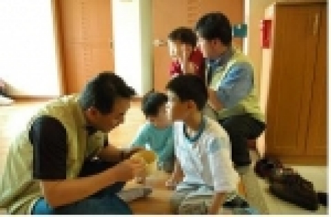 자원봉사 물결운동 활동하는 모습