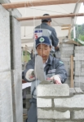 건설기능 분야의 최고수를 가리는 건설기능경기대회가 19일 충북 음성군 금왕읍 전문건설공제조합 직업전문학교에서 열렸다.