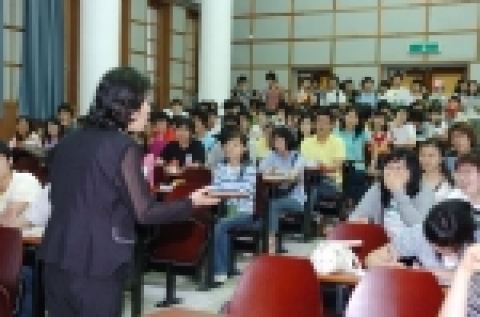 조선대학교 교육지원센터(센터장 박주성)는 학생들의 학습능력 증진을 위한 학습법 특강을 5월 23일 오후 3시 경상대학 2층 대형강의실에서 개최했다.