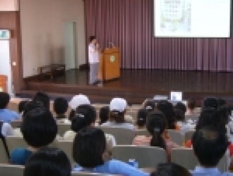 대전대 대전한방병원은 24일 8층 대강당에서 전교직원들을 대상으로 중풍전문교수로부터 중풍직무교육을 실시했다.