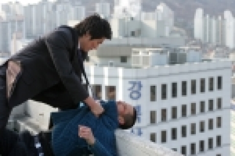 영화 '강적'의 천정명, 최창민 옥상 격투장면
