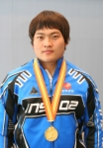 광주은행(은행장 정태석) 역도부 소속 이정재 선수가 강원도 원주에서 개최한 2006년 한중일 국제초청역도대회에서 한국신기록을 세웠다.