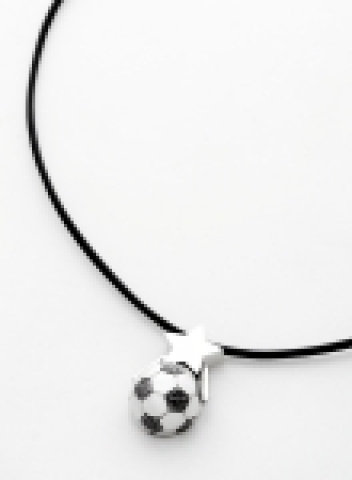명품 삼신다이아몬드에서 월드컵 시즌을 맞아 꿈을 이루는 염원을 담은 스페셜 Golden Goal(골든골) 키 홀더를 선보인다.