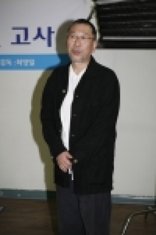 최양일 감독