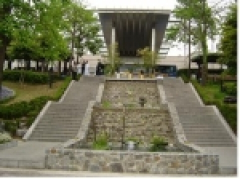 장묘문화센터 계단 분수