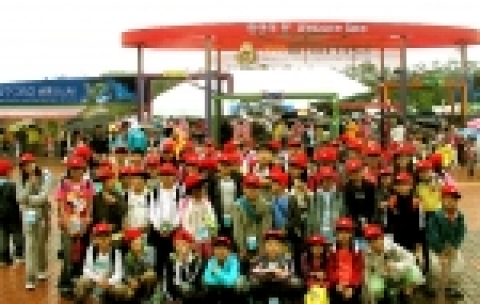 사진설명 : 2006년 5월 61기 2006 고성공룡엑스포 탐방 사진