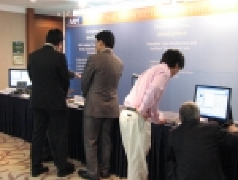 ARM코리아에서는 RVDS v3.0 신제품 발표 및 개발 툴에 대한 로드맵을 소개하기 위해  삼성동 코엑스 인터컨티넨탈에서 ‘RVDS v3.0신제품 발표 세미나’를 개최했다.