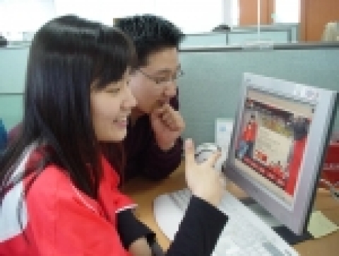 네티즌들이 다음의 스포츠 섹션을 보고 있다