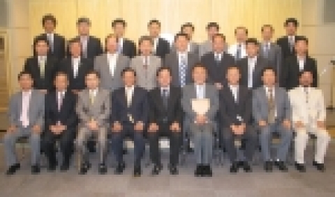 22일 저녁 병원협회 대회의실에서 가진 정기이사회