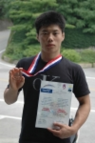 강원대학교 스포츠과학부 3학년에 재학 중인 이재호 군