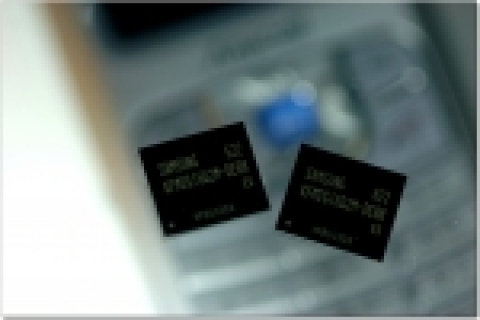 Samsung Electronics Develops 2GB Flash Memory, Using 60-nm Process