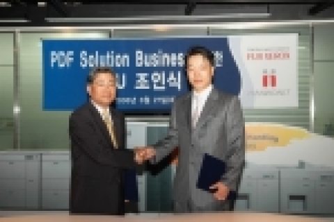 (좌) 한국후지제록스 김제수 영업본부장, (우) 한원정보기술 심상원 대표이사