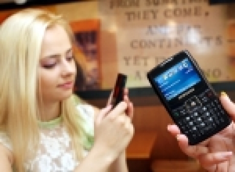 Samsung Electronics Co., Ltd., a leading provider and innovator of mobile phones, announced its laun