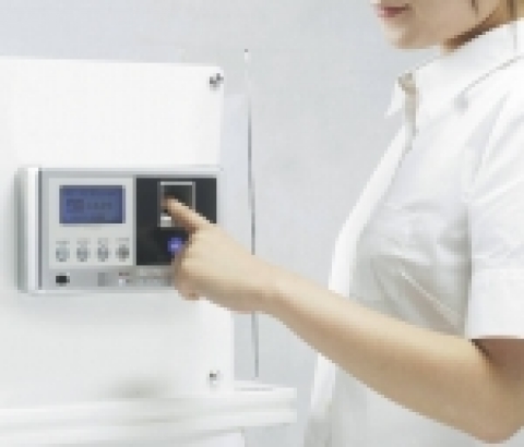ADT캡스가 신개념 지문인식 방범 시스템인 ‘FP-500FN’을 출시한다.