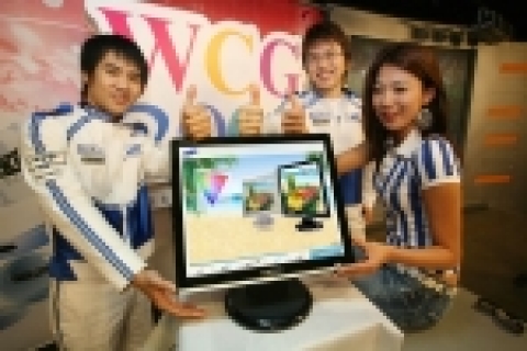 삼성전자가 업계 최초로 97%의 색 재현력(NTSC Standard기준, CIE 1976 좌표기준)을 구현한 19인치 LCD 모니터(모델명: SyncMaster CX930B)를 출