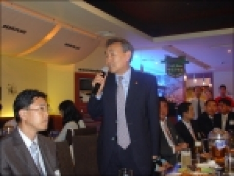인사말을 하고있는 동부그룹 금융분야 장기제 부회장