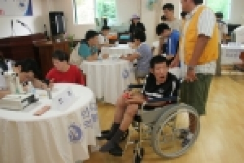 인하대 의과대학과 인하대병원은 7월 21일~22일 양일에 걸쳐 강원도 인제군 기린면 북리 장애아동복지회관(애향원)과 진동리 노인복지회관에서 의료활동을 펼쳤다.