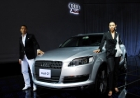 아우디 코리아는 7월 27일 서울 신라호텔 다이너스티 홀에서 아우디의 첫번째 고성능 럭셔리 SUV ‘아우디 Q7’의 신차발표회를 가졌다.