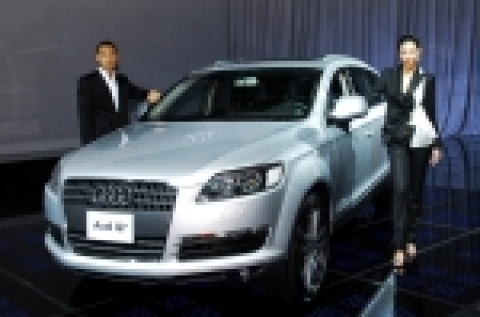 아우디 코리아는 7월 27일 서울 신라호텔 다이너스티 홀에서 아우디의 첫번째 고성능 럭셔리 SUV ‘아우디 Q7’의 신차발표회를 가졌다.