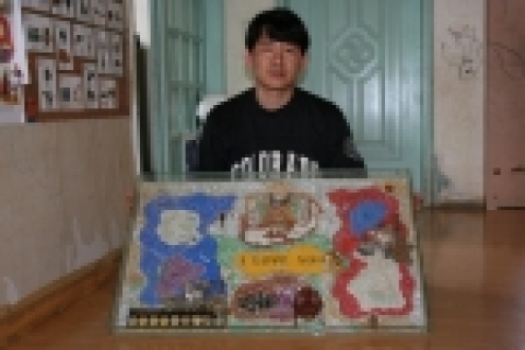 1.8mm 종이학을 만들어 세계 기네스북 등재에 도전장을 내밀어 이미 세상을 깜짝 놀라게 했던 임원빈씨가 신과 영혼의 존재를 수학 공식으로 제시하여 이를 증명하겠다고 나서 세간의 