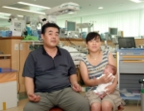 국내 최소체중으로 태어난 명관이가 8월 10일 퇴원했다.