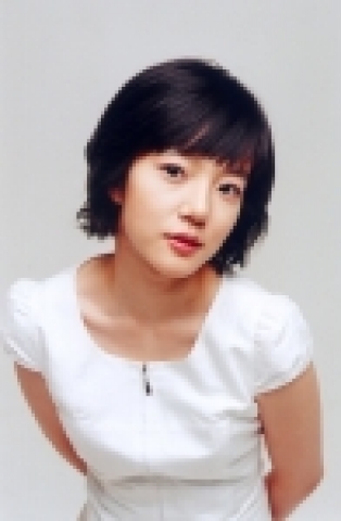 신작 <행복>(가제)에 커플 캐스팅된 임수정