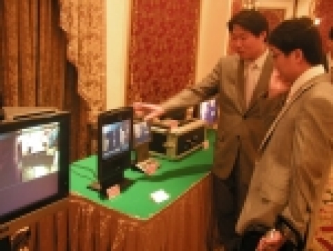 탠드버그는 업계 관계자와 일반 소비자 등을 대상으로 한 전문 소비자 세미나인 ‘TANDBERG SHOWCASE 2006’ 행사를 개최했다