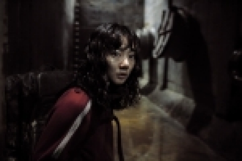 영화 속 남주의 명대사  “그만 좀 투덜거려! 그 시간에 하수구 하나라도 더 뒤져봐 좀…” 장면