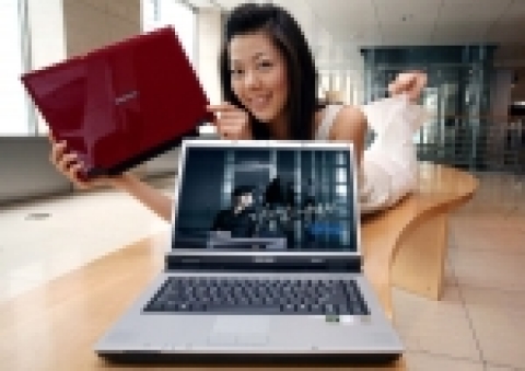 삼성전자가 인텔의 차세대 CPU 코어2 듀오™를 탑재한 최신형 노트북 2종 (센스 Q35, 센스 R55)을 출시해 국내 노트북 시장 공략을 더욱 강화한다.